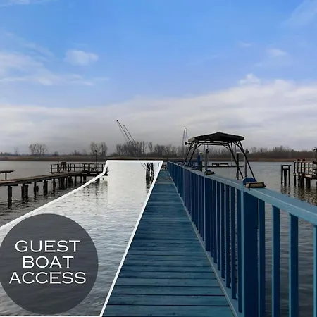 Lakeside Bliss 2Br, 1Ba With All Modern Comforts